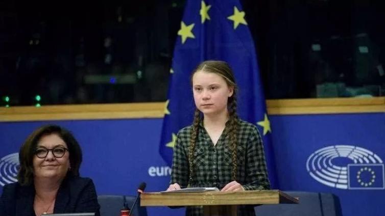 瑞典女孩格丽塔的争议背后，一场伴随事件发酵的公益传播